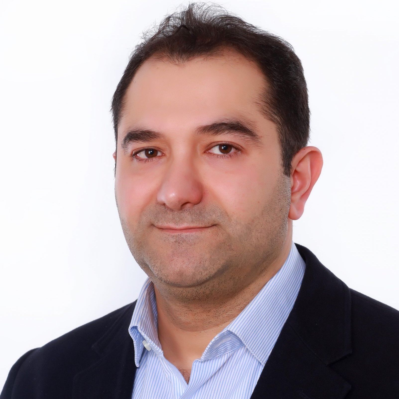 Dr. Ali Nazarpour