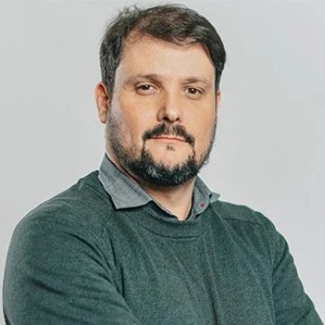 Dr. Vinícius Cota